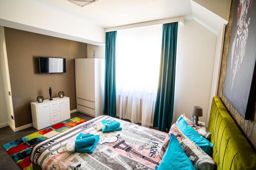 N & G Apartments Rîşnov Eksteriør bilde