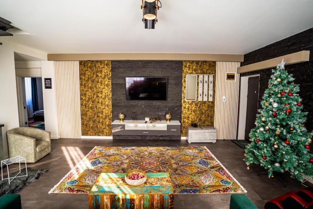 N & G Apartments Rîşnov Eksteriør bilde